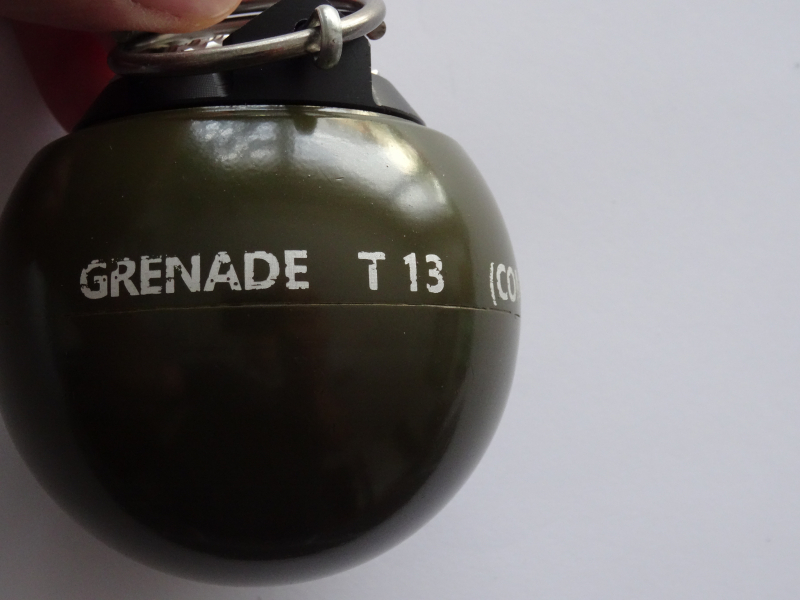 T13 Beano Granate - Granade Hand - Granate – Bild 1