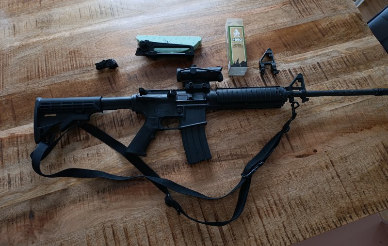 Colt M4 Luftgewehr + Anbauteile Walther Refelexvisier – Bild 2