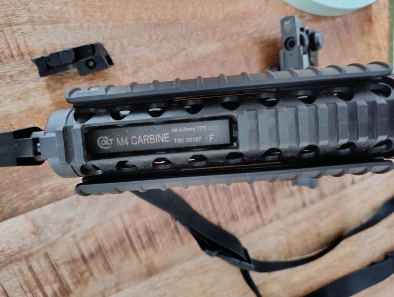 Colt M4 Luftgewehr + Anbauteile Walther Refelexvisier – Bild 3