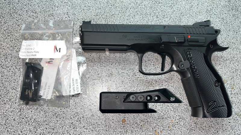 CZ Shadow 2 OR Optics Ready Sondermodel mit Barrel Bushing und SAO Abzug – Bild 2