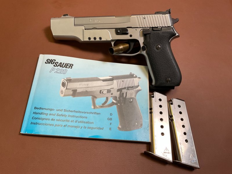 Sport Pistole Sig Sauer Mod.P220S im Kaliber .45ACP 5,5Zoll SNR G305204 – Bild 1