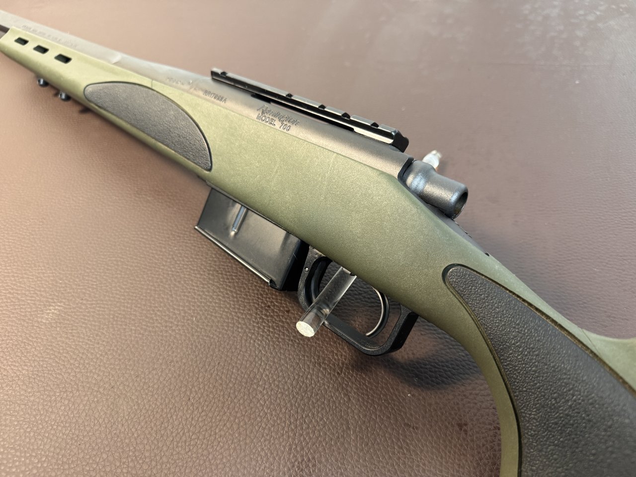 Remington 700 VTR .308Win olivgrün, Drückjagd – Bild 2