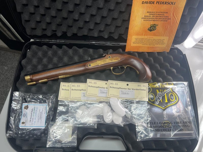 Davide Pedersoli Vorderlader Pistole Kentucky Indoor Set im Koffer. Frei ab 18 ! – Bild 2