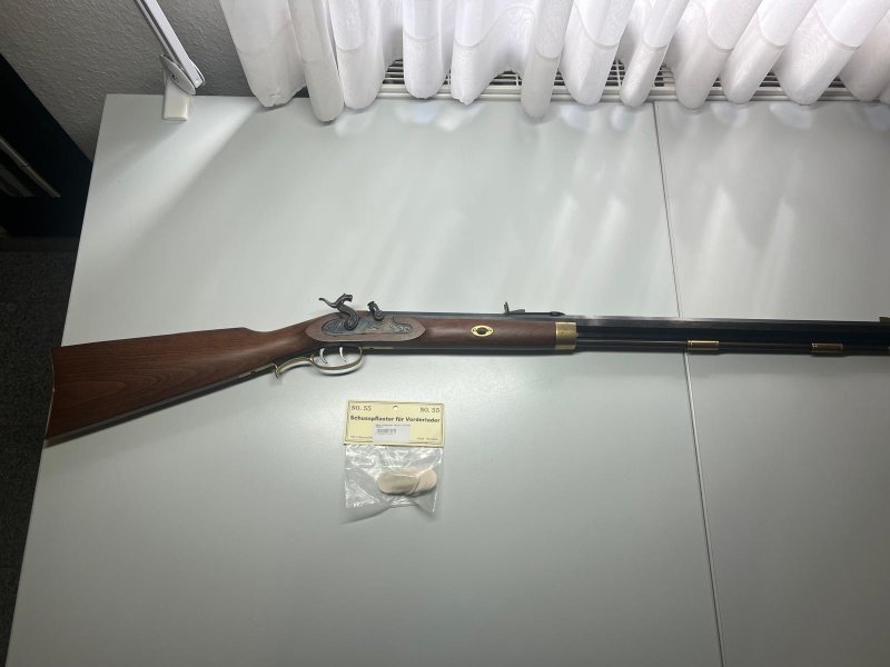 Ardesa Ranger .45 Vorderlader Gewehr - Doppelabzug / Stecher - INDOOR - TOP Funktion! Frei ab 18 ! – Bild 2