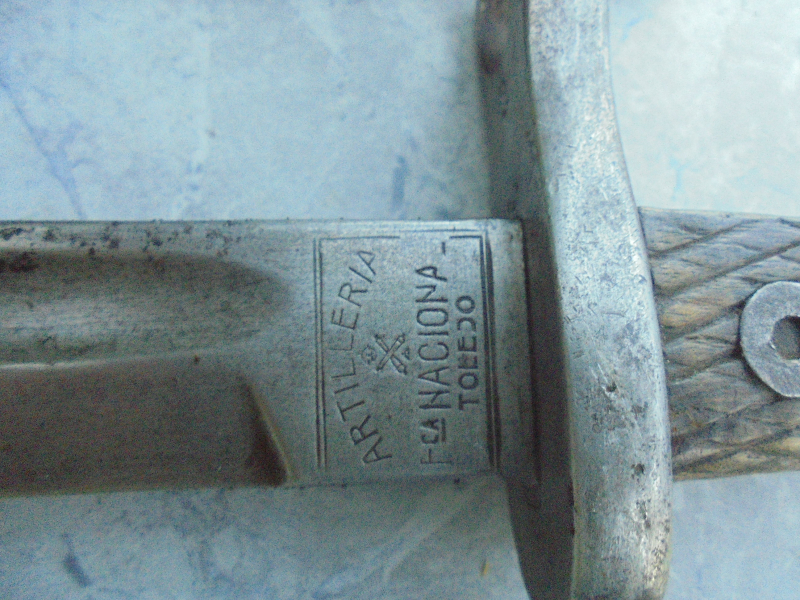 Langes Bajonette mit Lederscheide – Bild 5