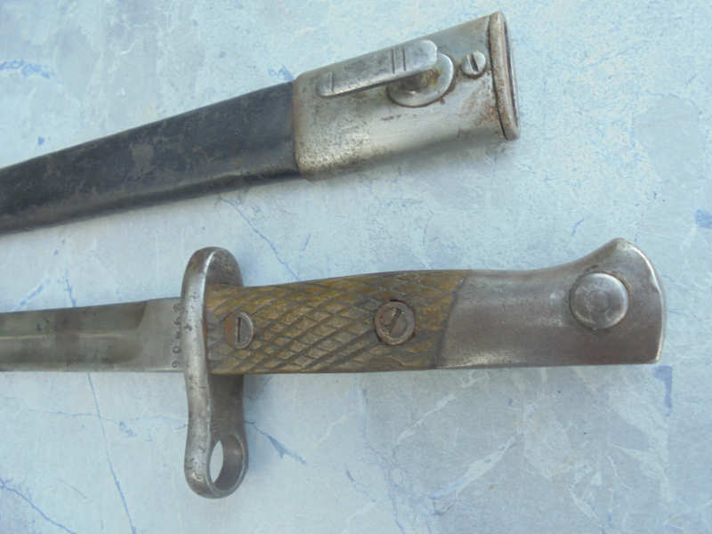 Langes Bajonette mit Lederscheide – Bild 6
