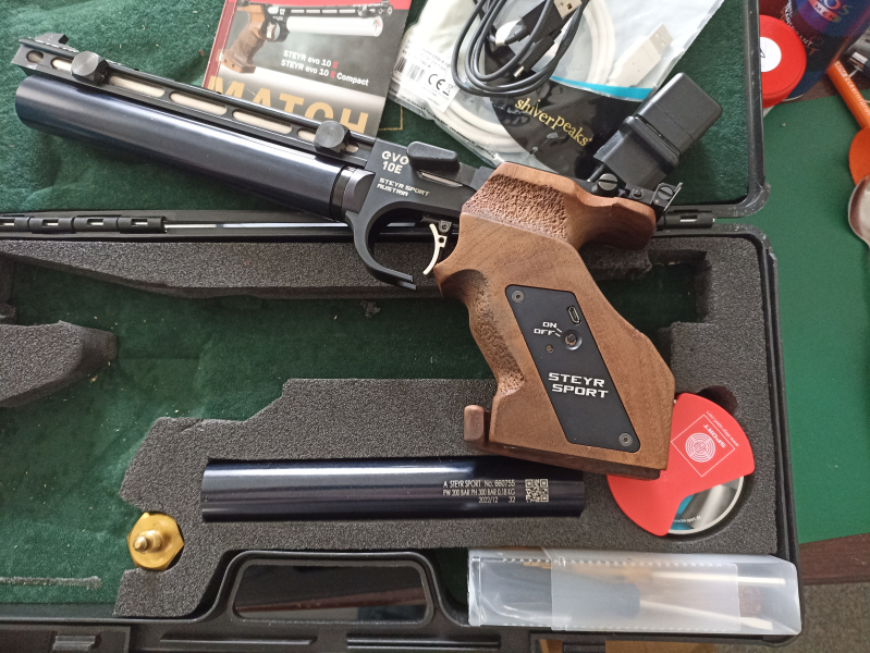 Steyr Evo 10 E mit Rechtsgriff LL – Bild 3