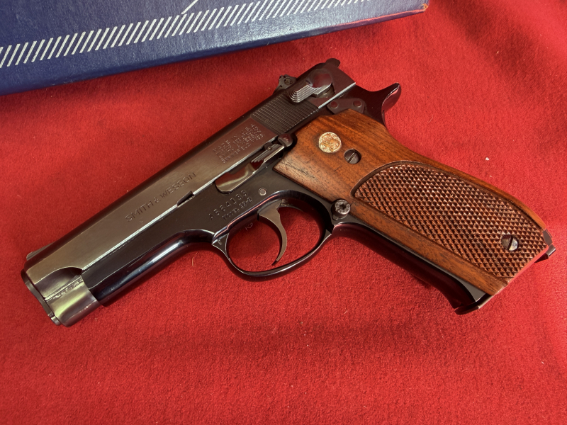 Smith & Wesson Mod. 39-2, 9mm Luger, sehr guter original Zustand, Sammlerwaffe, TOP – Bild 2