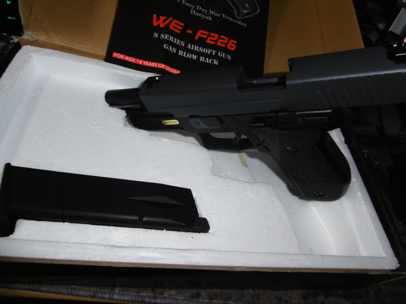 WE F226 Mk25 Navy Seals Full Metal Schwarz GBB -F- – Bild 6