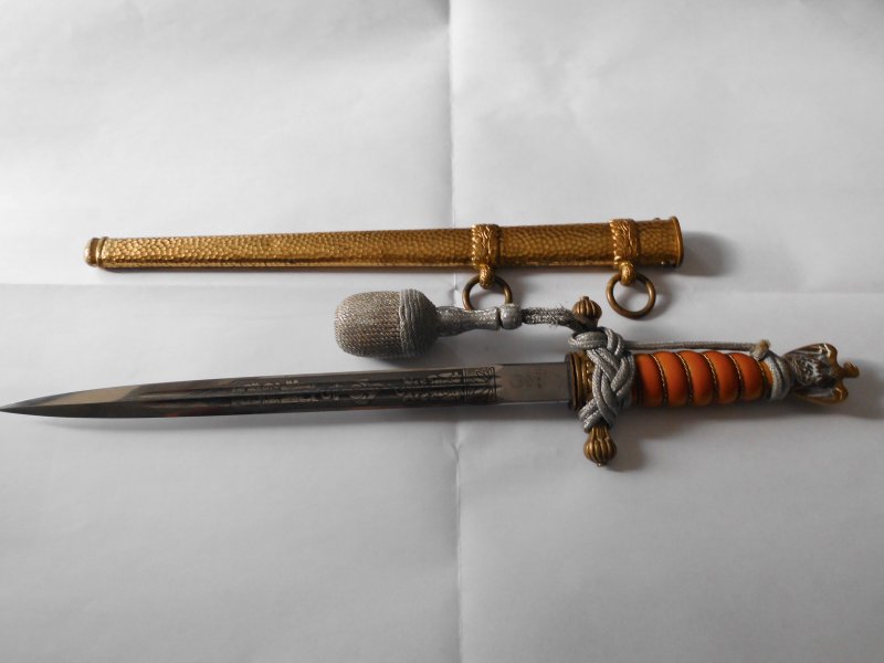 Marieneoffiziersdolch, Original, WKC mit gehämmerter Scheide – Bild 4