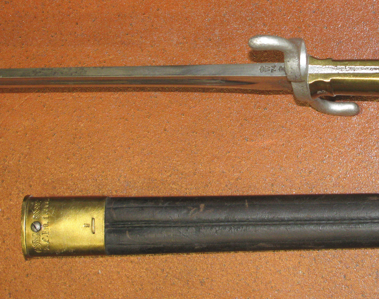 Preußisches Infanterie Seitengewehr SG 71, KIRSCHBAUM SOLINGEN 74 mit Lederscheide – Bild 5