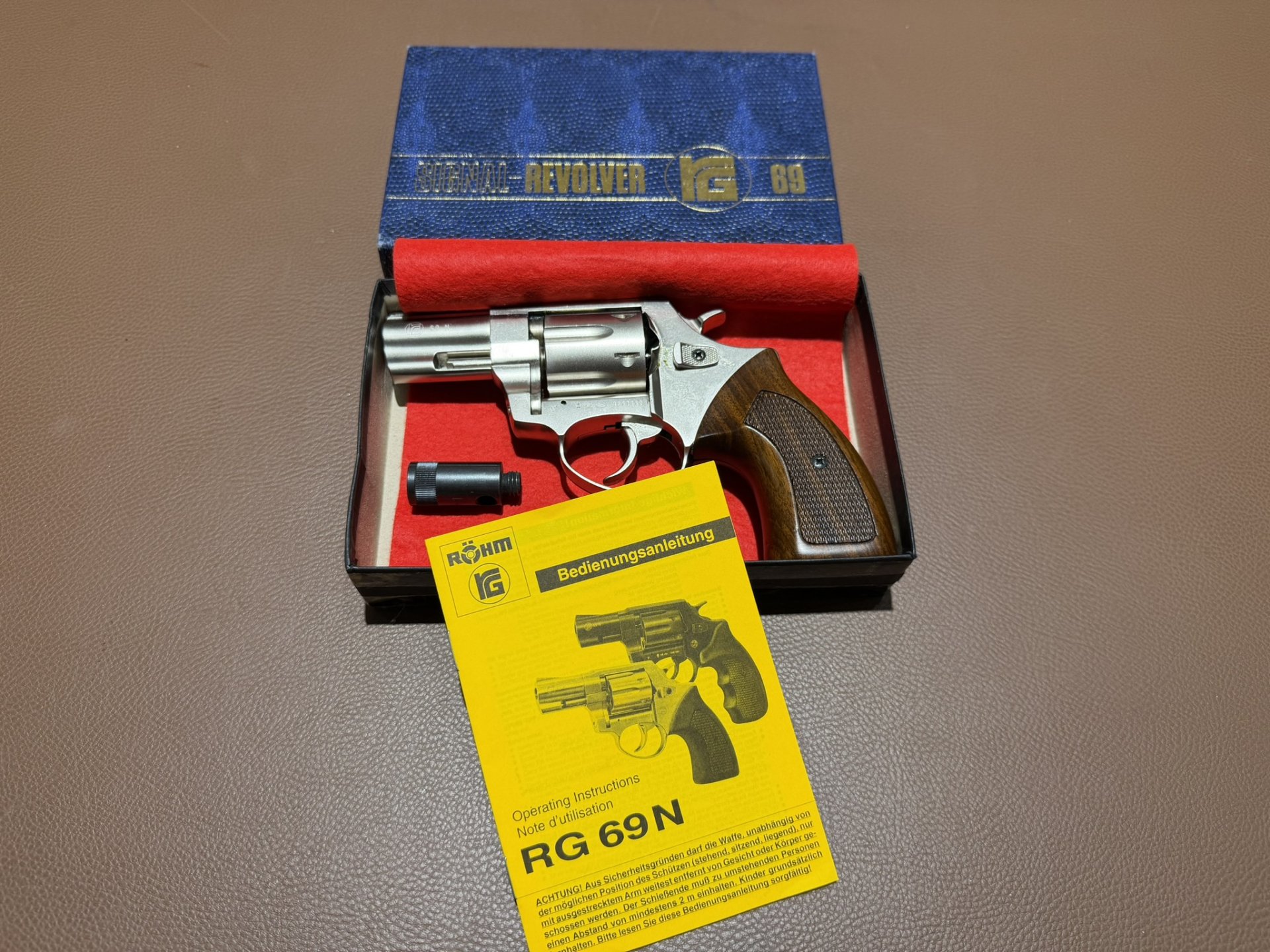 Röhm RG 69 N – PTB 594 – 9 mm R.K. – Beschussjahr 2002 – veloursvernickelt – Holzgriffschalen – Bild 2