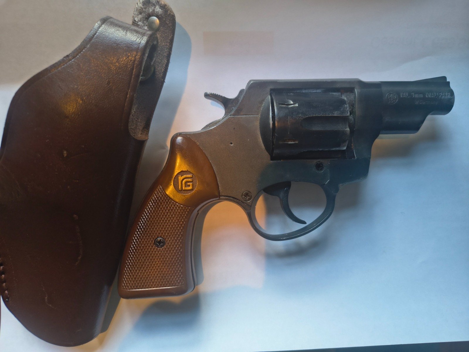 Röhm RG 89 mit Holster und Munition – Bild 2