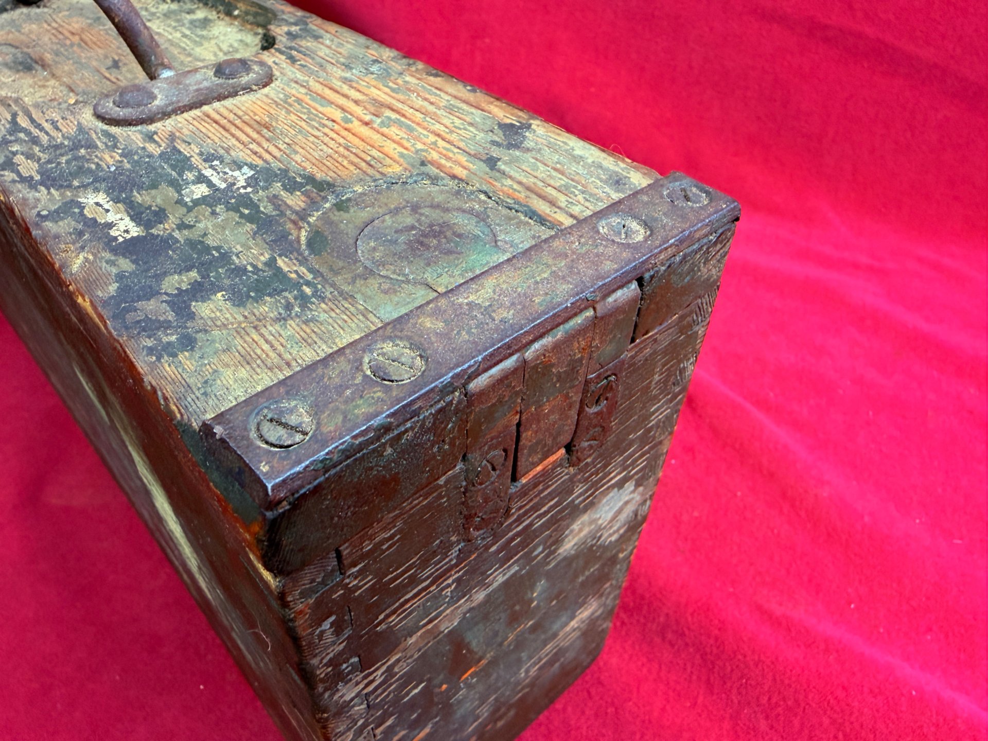 Munitions Kiste Holz, WK I, Teile der Beschriftung vorhanden. – Bild 5