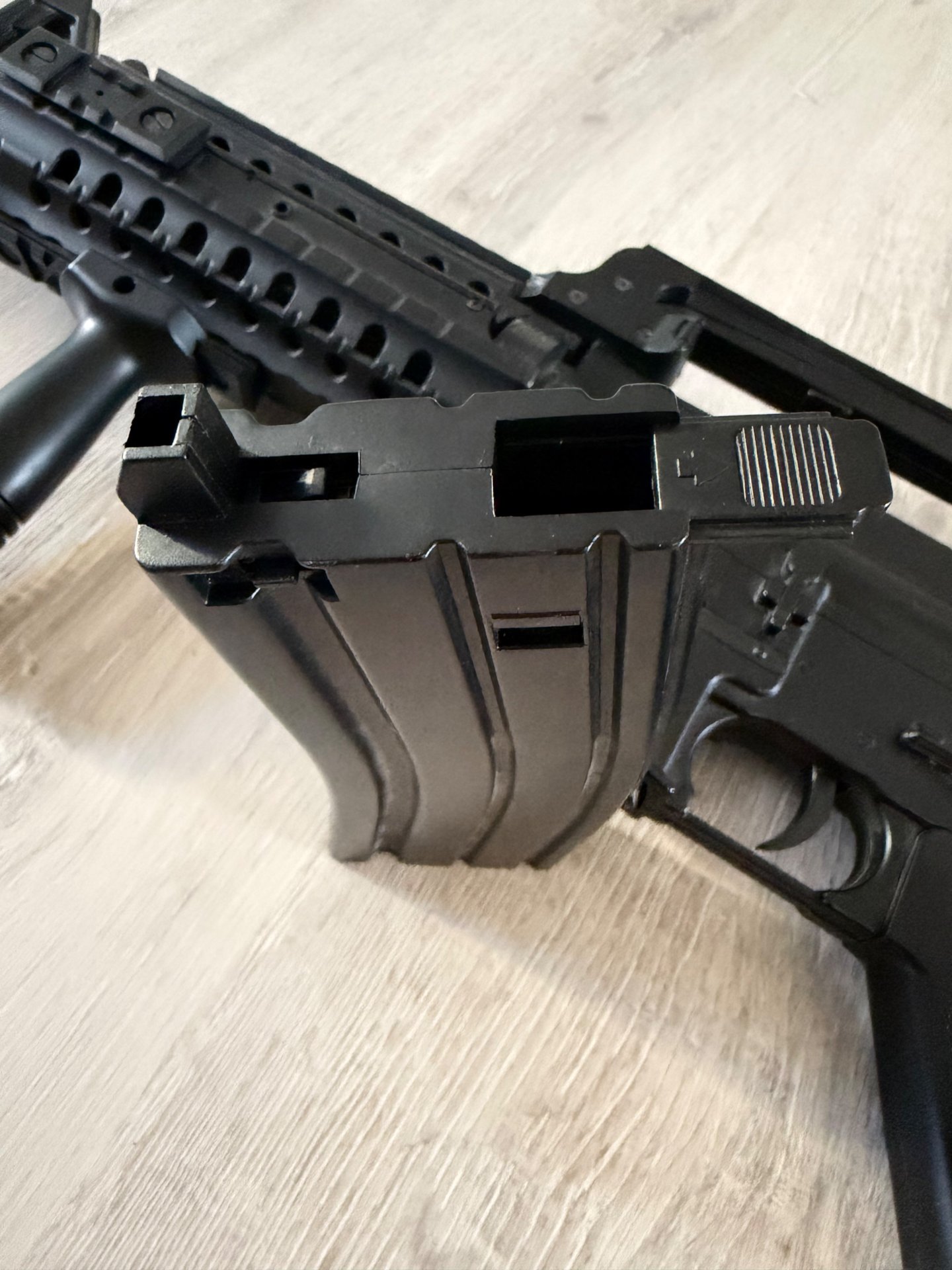 Umarex Model Combat 4 Softair 6mm bb – Bild 2