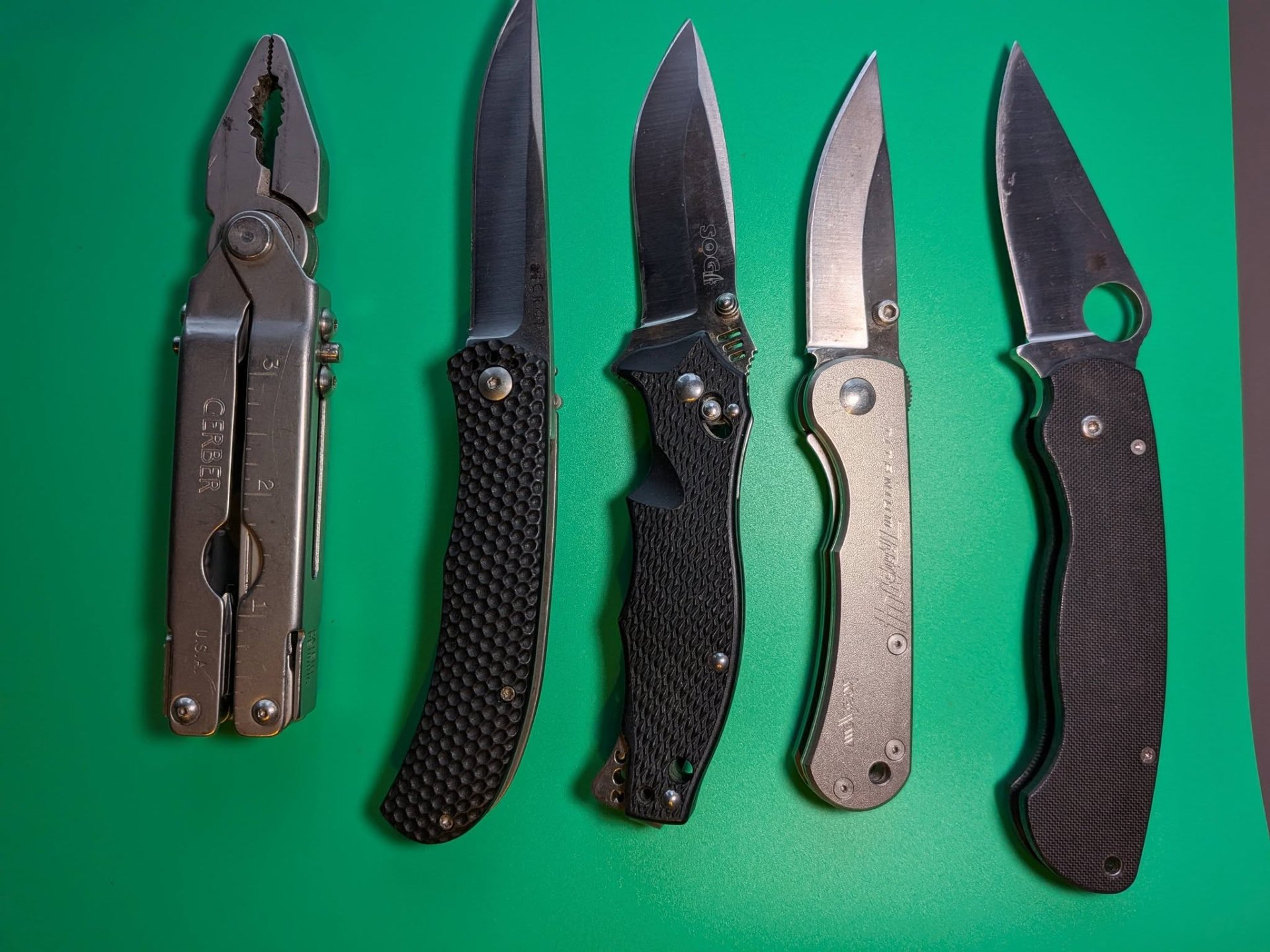Hochwertiges Taschenmesser Kunvolut mit Spyderco,kershaw,SOG – Bild 4