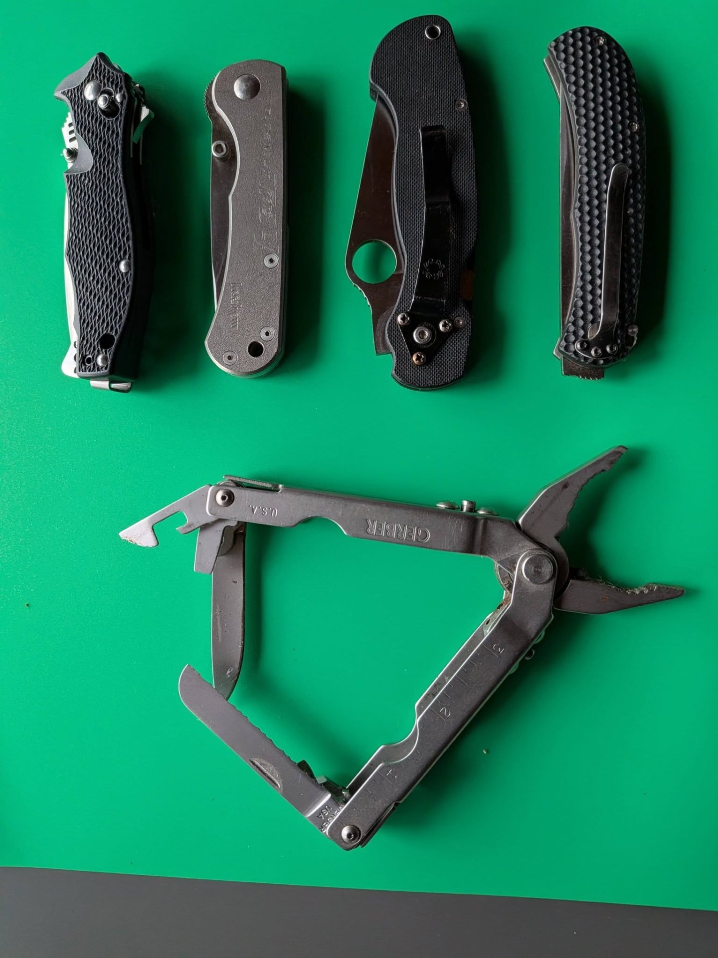 Hochwertiges Taschenmesser Kunvolut mit Spyderco,kershaw,SOG – Bild 6