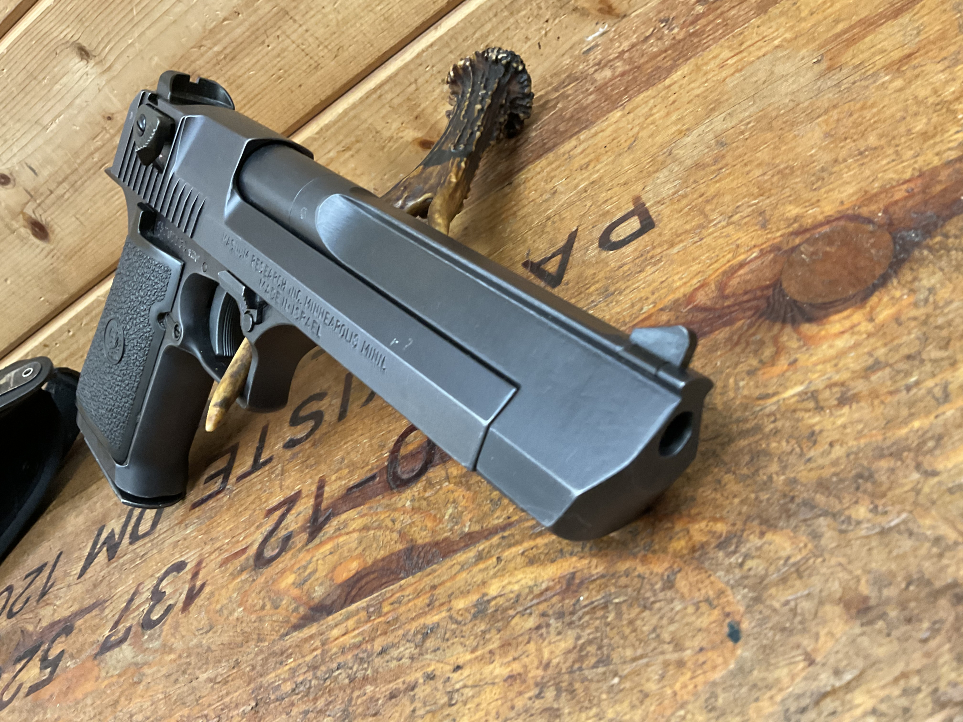 SLP IMI Dessert Eagle , Kal..357Mag. 2 Magazine! top Zustand! – Bild 4