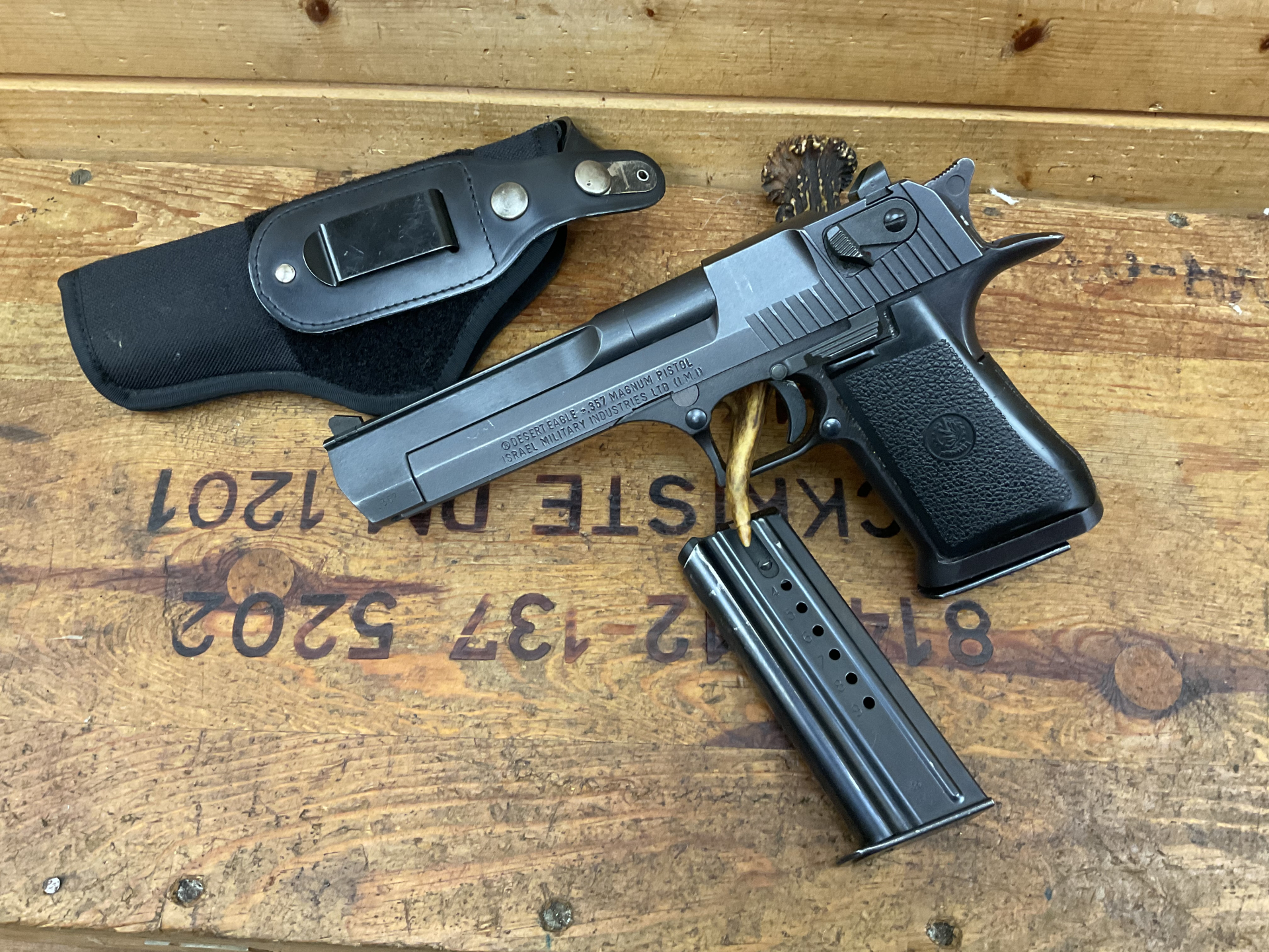 SLP IMI Dessert Eagle , Kal..357Mag. 2 Magazine! top Zustand! – Bild 1