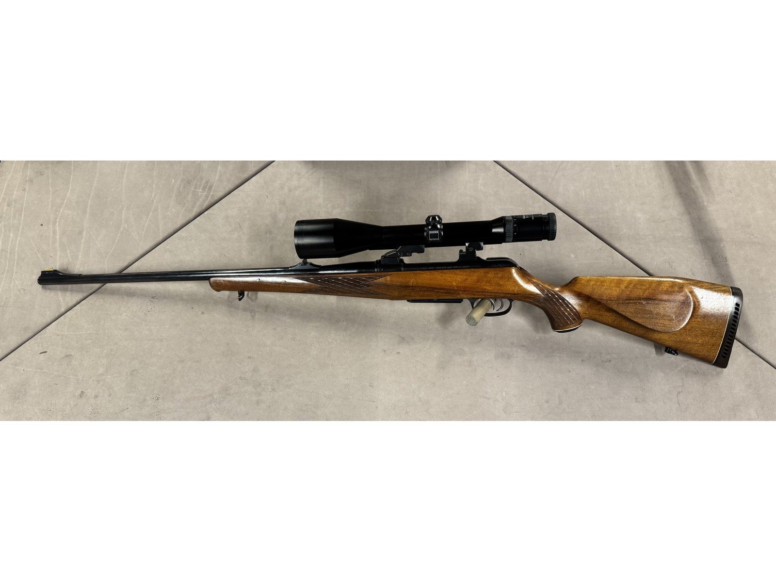 Krico Repetierbüchse 7x64 mit Zeiss Diavari-ZM 3-12x56 – Bild 1