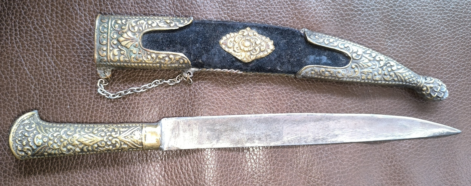 Historismus Dolch, Zierdolch, Samtscheide – Bild 3