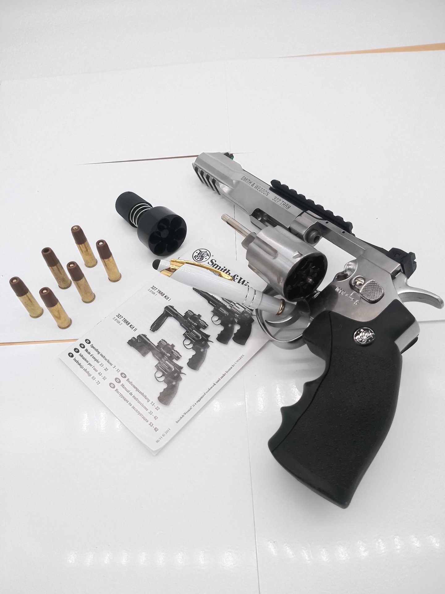 Smith & Wesson 327 TRR8 4,5mm , Chrome Co2 Revolver, Weaverschiene – Bild 1