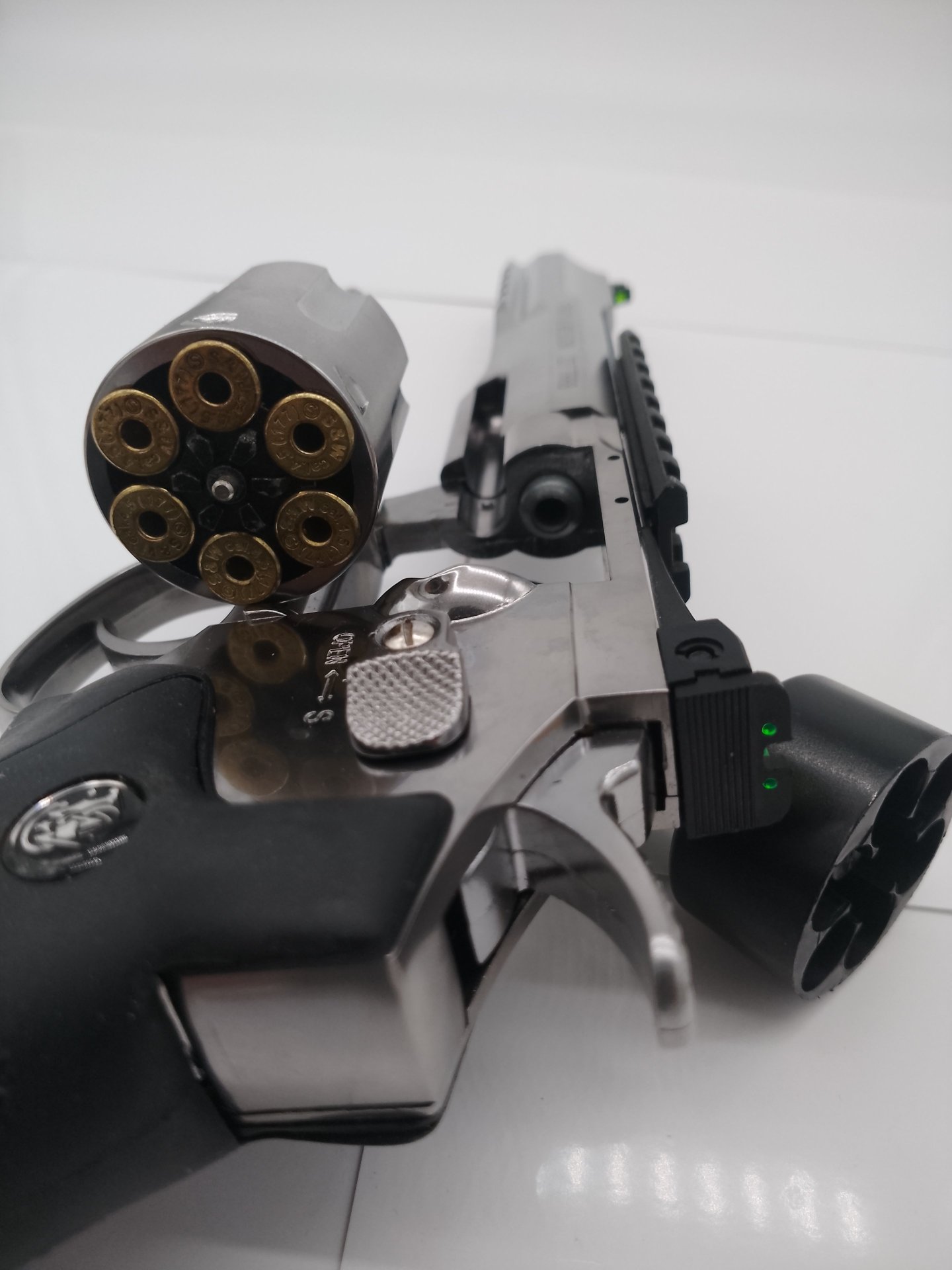 Smith & Wesson 327 TRR8 4,5mm , Chrome Co2 Revolver, Weaverschiene – Bild 6