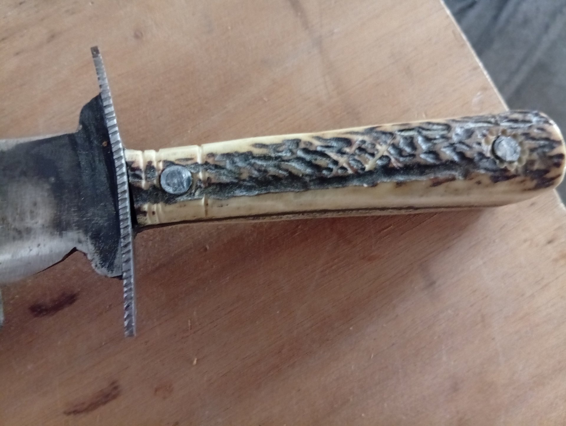 Jagdmesser / Trappermesser mit Lederscheide – afbeelding 1