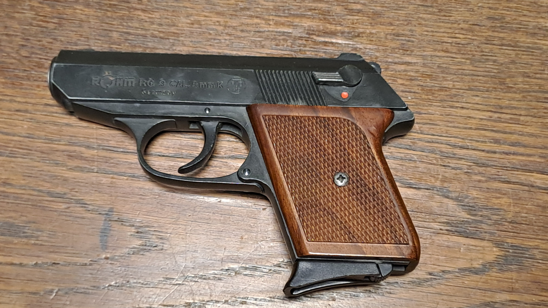 Röhm RG9 Schreckschusspistole – Bild 1