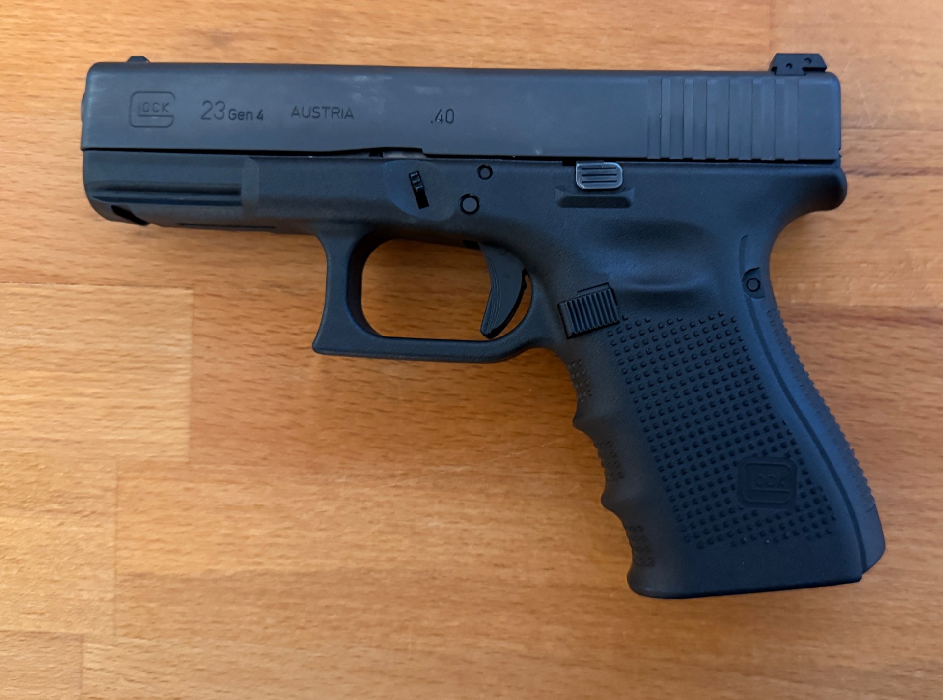 Glock 23 Gen 4 - .40 S&W - Neu - inkl. Blackhawk Holster mit Gürtel – Bild 2