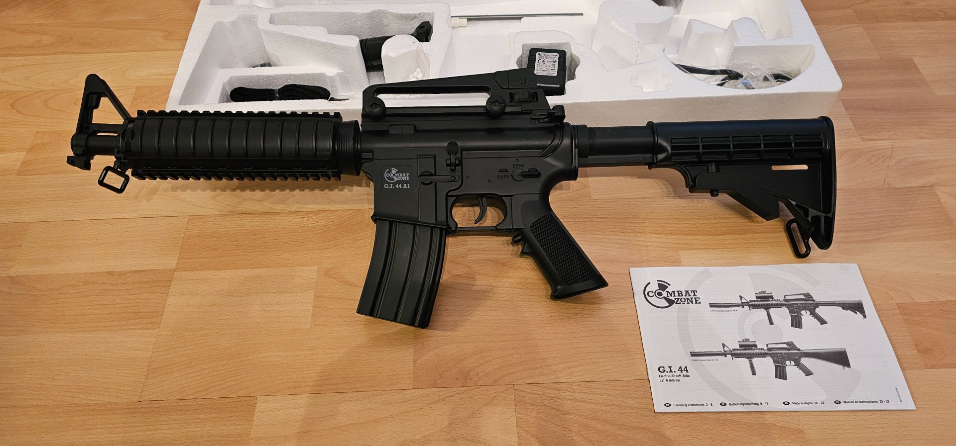 Combat Zone G.I. 44 A1 AEG 6mm Airsoft <0,5J Komplettset + Zubehör OVP – Bild 5