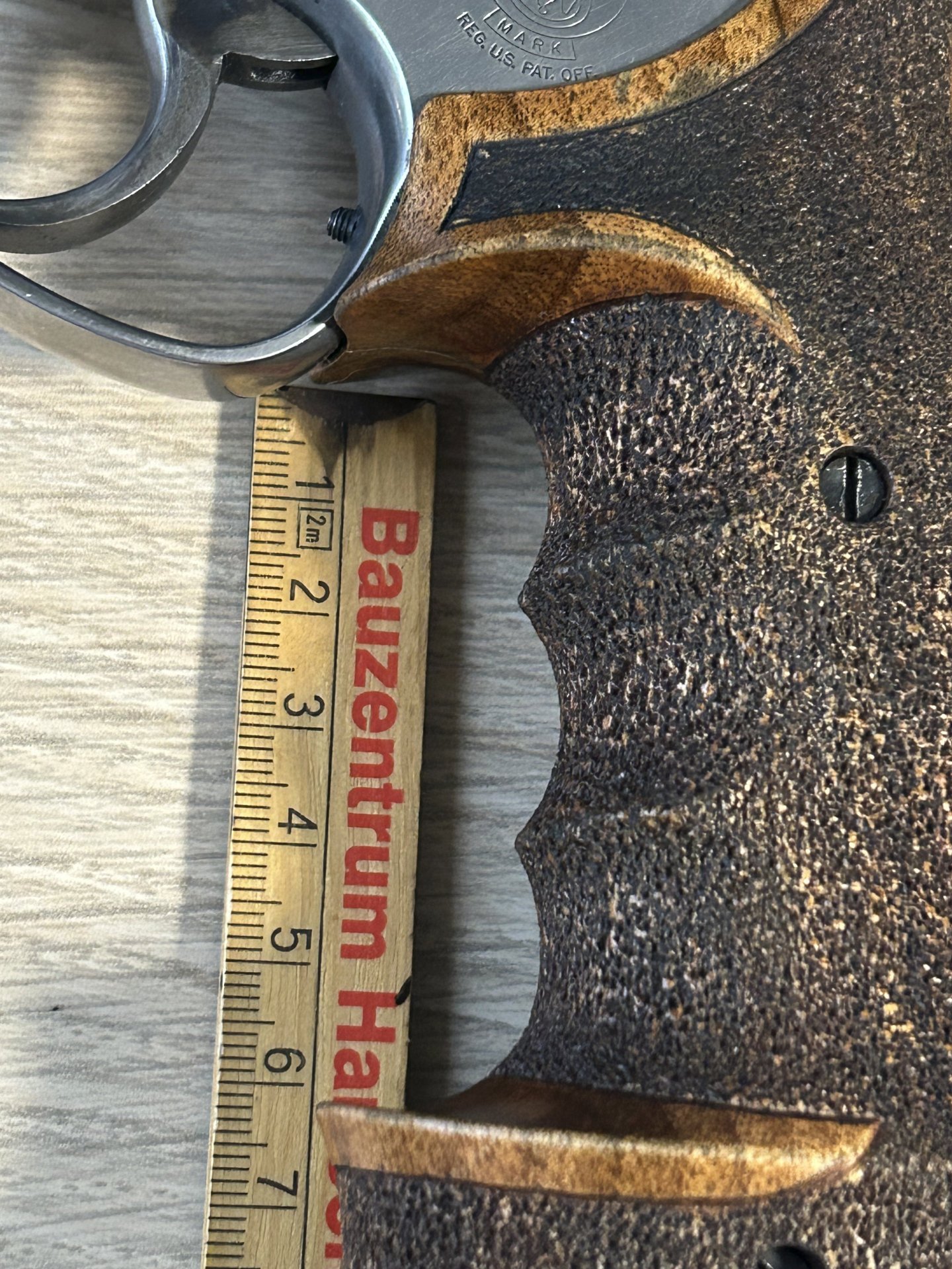 Matchrevolver Smith & Wesson Modell 686-4 im Kaliber .357 Magnum mit Polygonlauf u. 4-fach Visierung – Bild 5