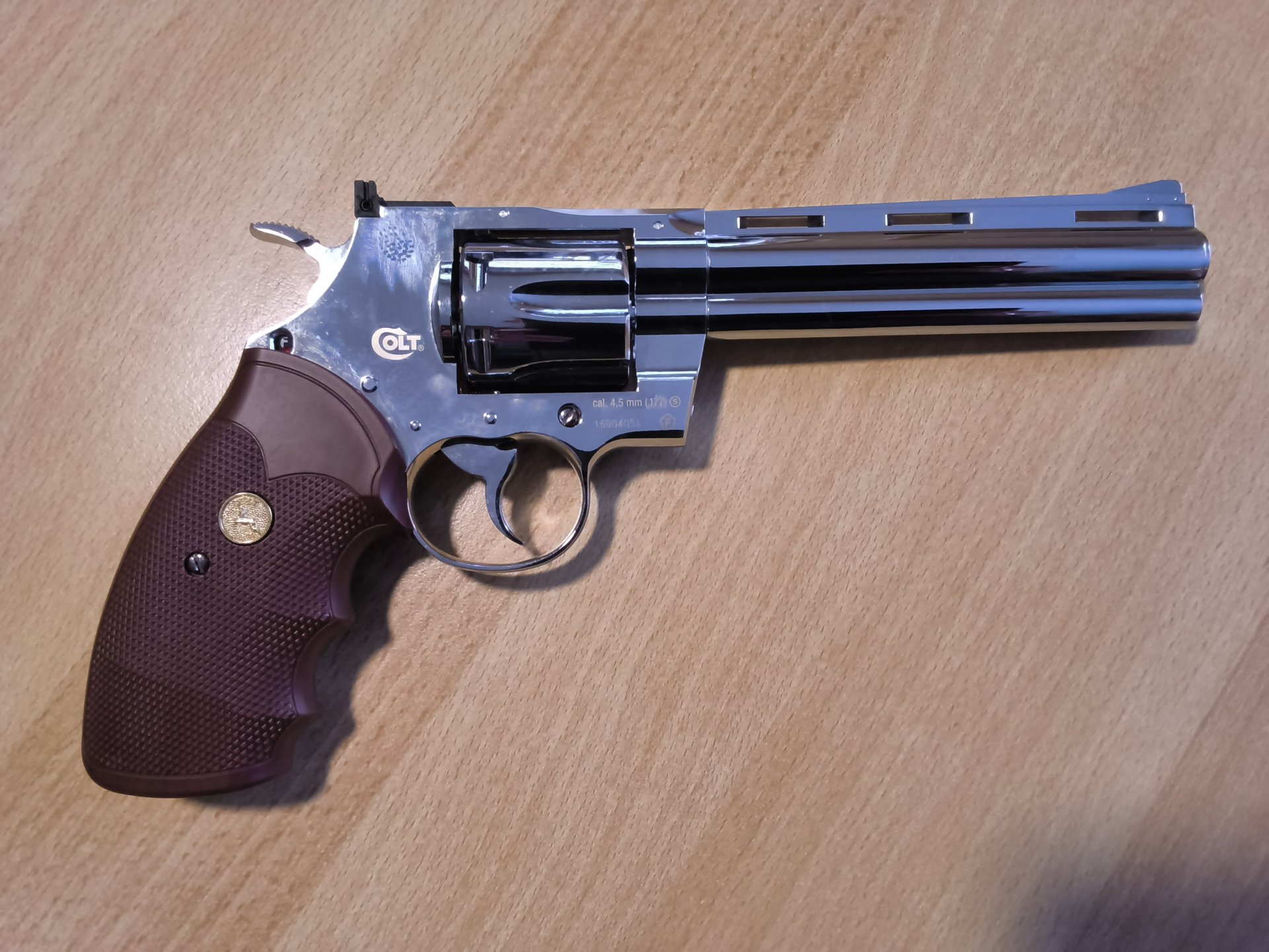 Colt Python co2 call 4,4mm BB + 6 Ladehülsen zusätzlich – Bild 4