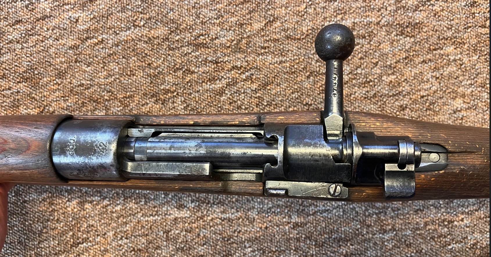 gebrauchte Repetierbüchse G/24(t), Hersteller dou. 42, nummerngleich ohne Neubeschuß. Belegstück – Bild 4