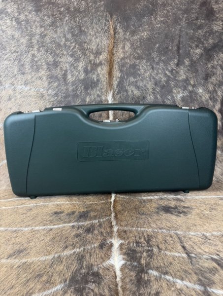 Blaser Koffer R8 grün 2 Wechselläufe NEU von WAFFEN FLÜHR ANSBACH – Bild 1