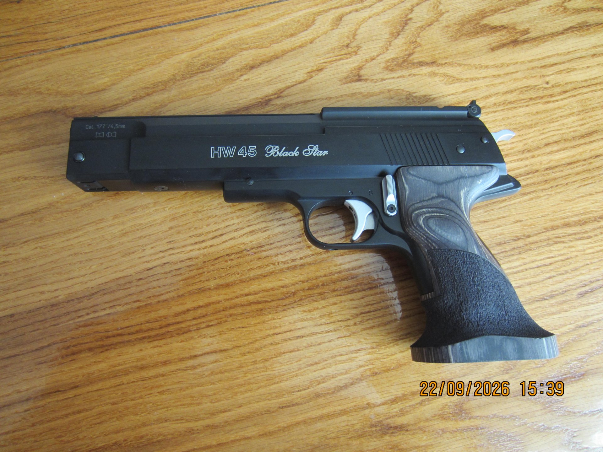 Weihrauch HW45 Black Star – Bild 1