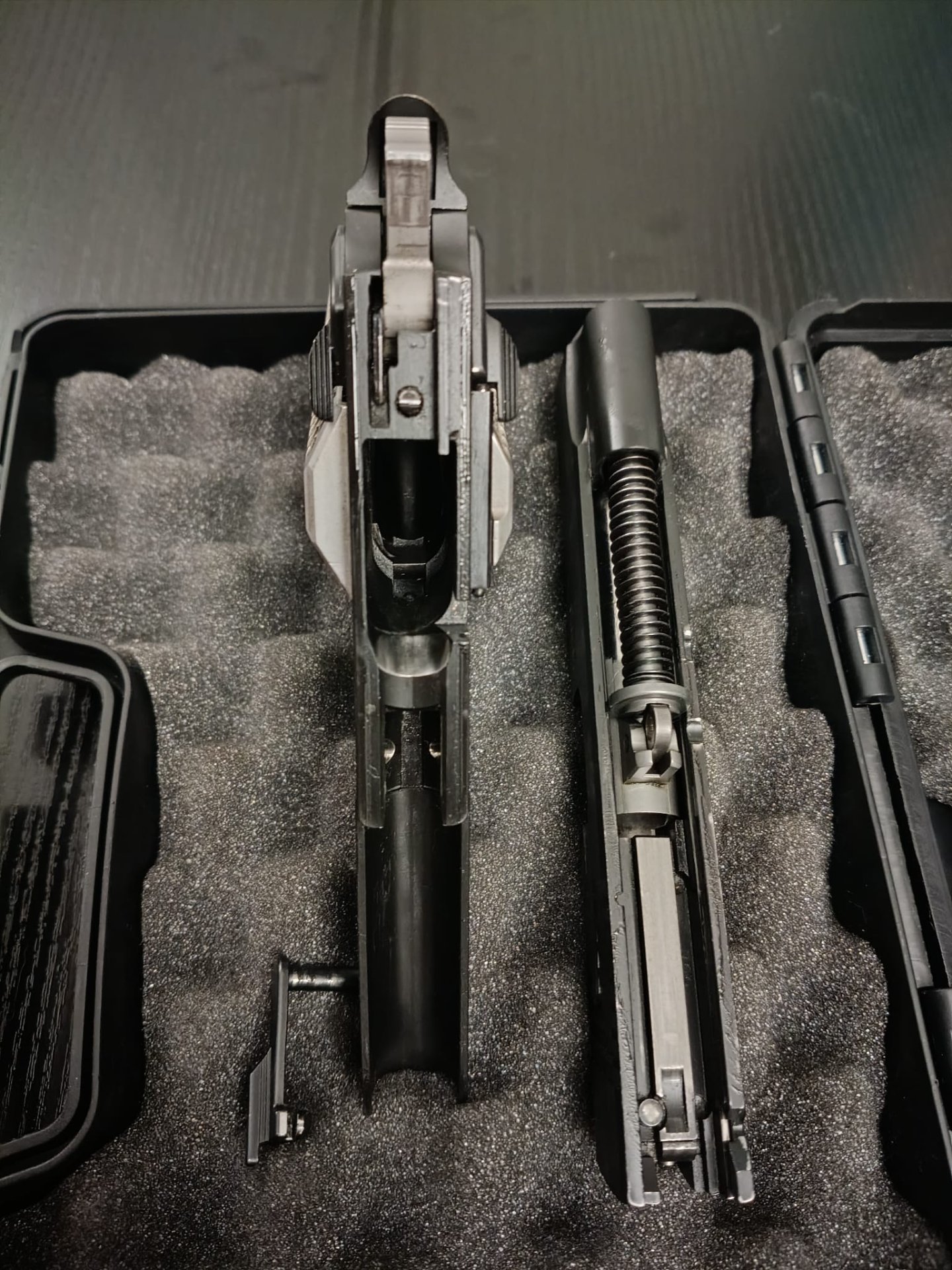 DAS MEISTERWERK - Sig Sauer 1911 .45ACP mit Wilson Combat GR u. Monarch Grips, 5 Magazine + Teileset – Bild 5
