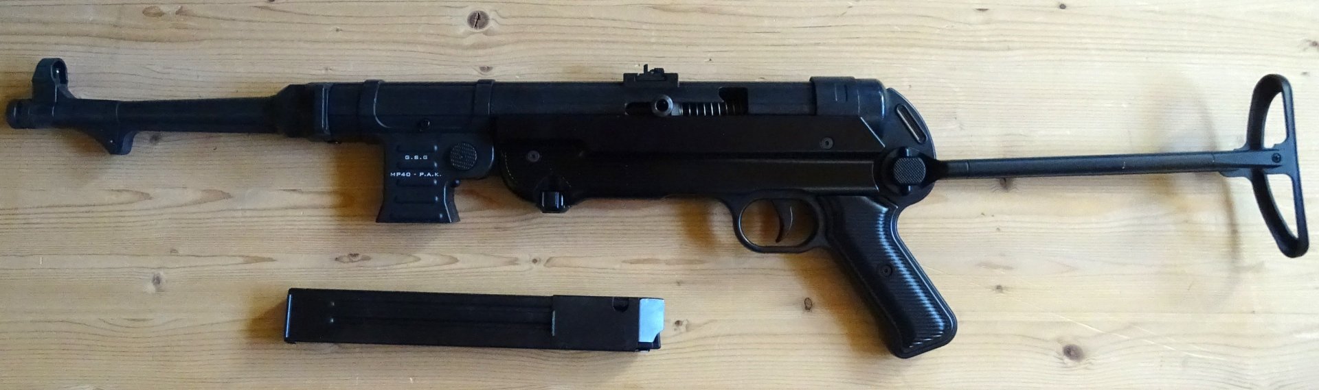 G.S.G Schreckschuss Maschinenpistole 9 mm P.A.K (P18) – Bild 2