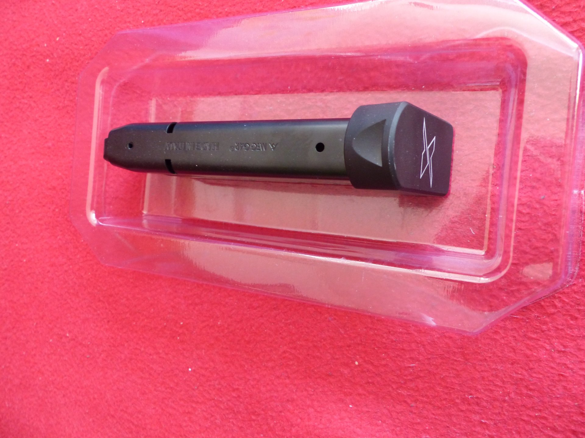 SIg SAUER P226 Magazin mit Aluminium Boden +X Kennzeichnung – Bild 2