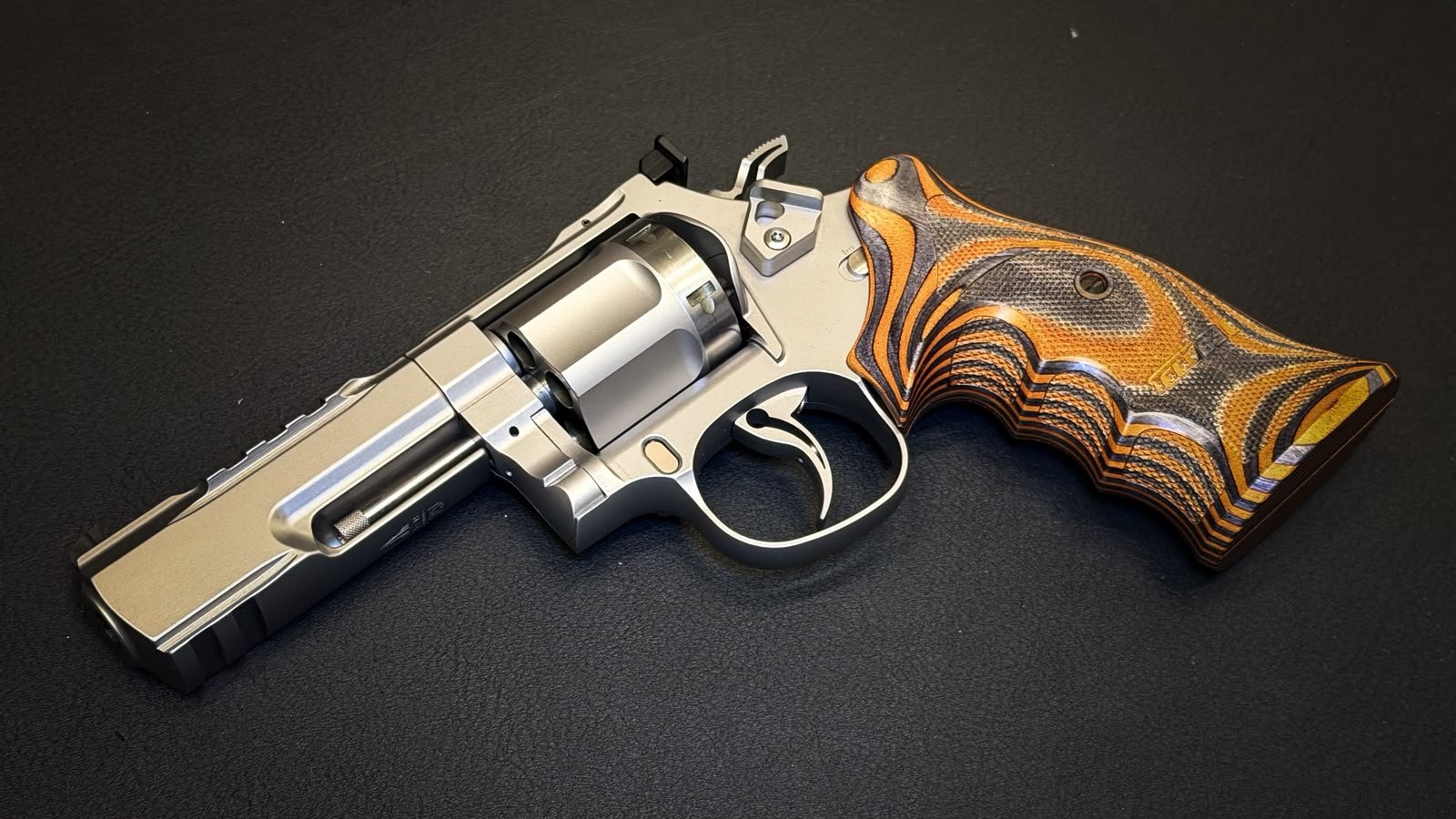 Club 30 RL Range 4.0 .357 Mag | LPA | Orange Nill | Neu | Revolver – Bild 1