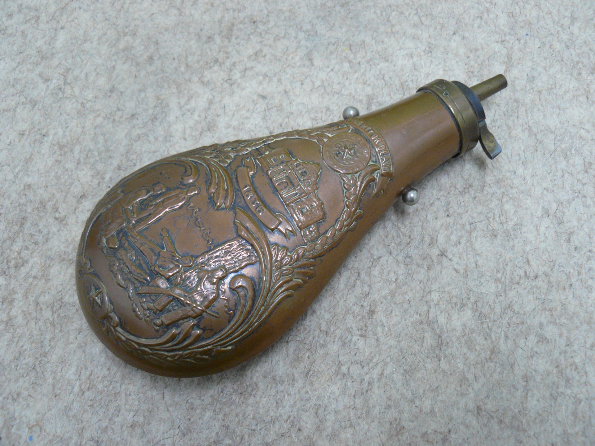 Pulverflasche Schwarzpulverflasche mit Motiv „Liberty or Death“ Schlacht von Alamo 1836 – Bild 1