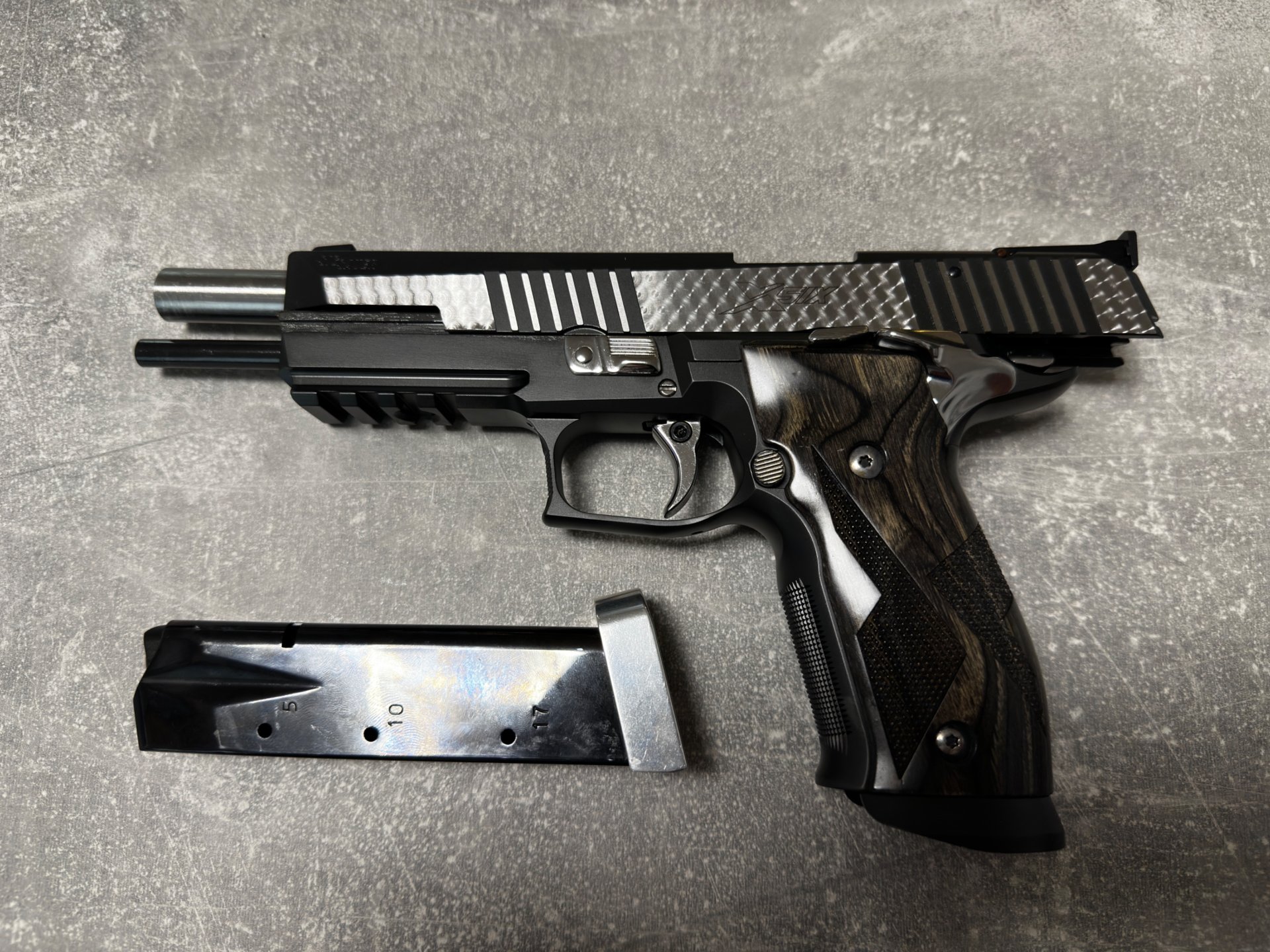 Sig Sauer X-Six P226 Silverdust – Bild 1