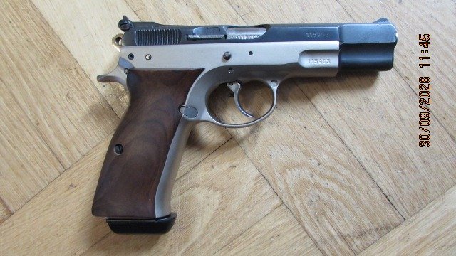 CZ 75, Kal. 9mmLuger in sportlicher Frankonia-Tuning Versi-on – Bild 2