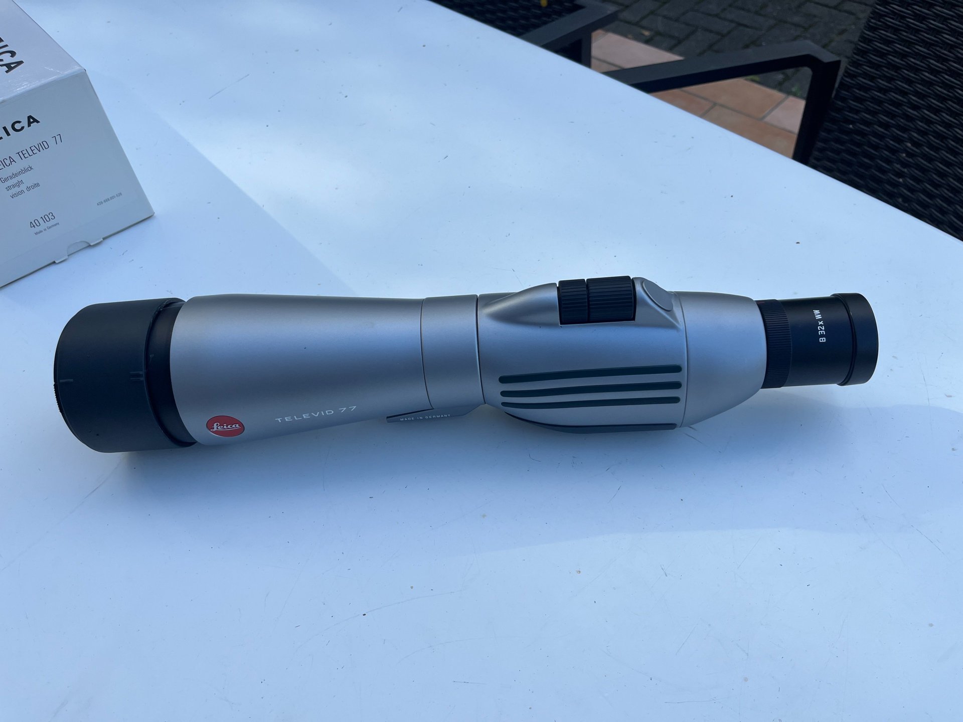 Leica Spektiv Televid 77 Geradeauseinblick mit Okular B32xWW, neuwertig mit Umkarton – Bild 2