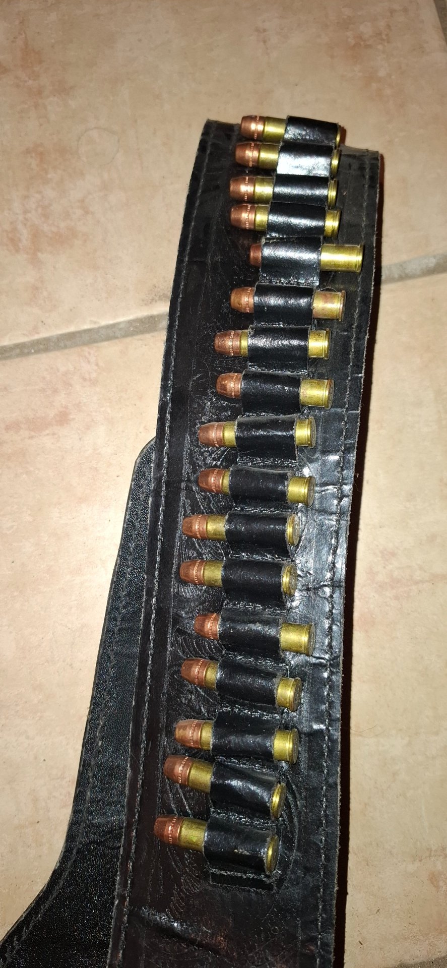 Western Holster mit Dekopatronen .357 Mag gebraucht – Bild 2