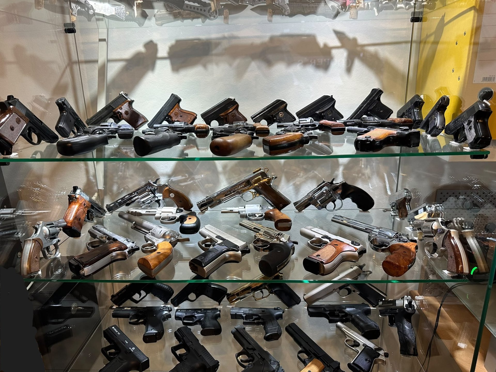 Schreckschusswaffen Deko Pyro Sylvester Sammlung – Bild 3