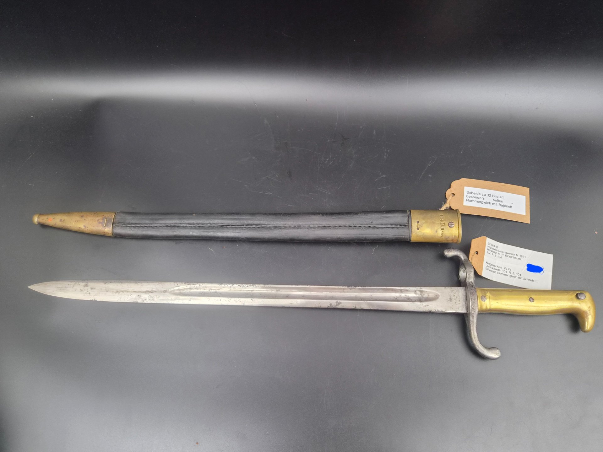 Preussen Bajonett M 1871 mit Scheide - Nummerngleich "104 R.8. 104" - sehr selten! – Bild 1