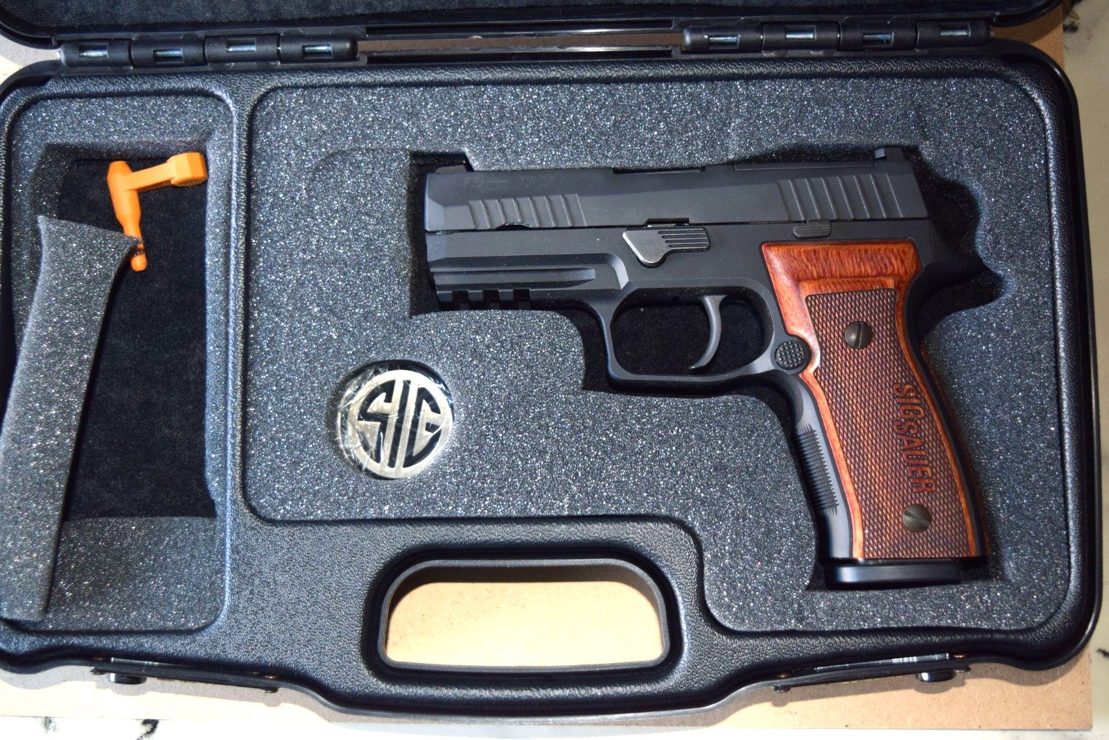 SIG Sauer P 320 Custom Works 9 mm Luger – Bild 2