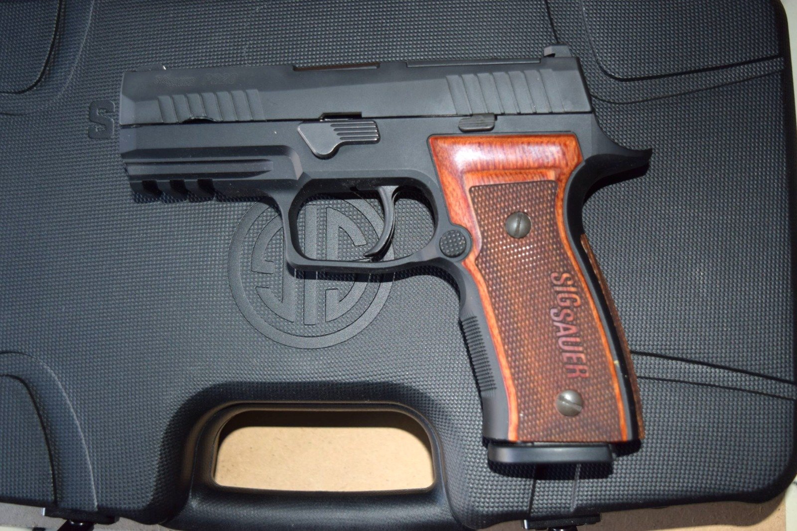 SIG Sauer P 320 Custom Works 9 mm Luger – Bild 3