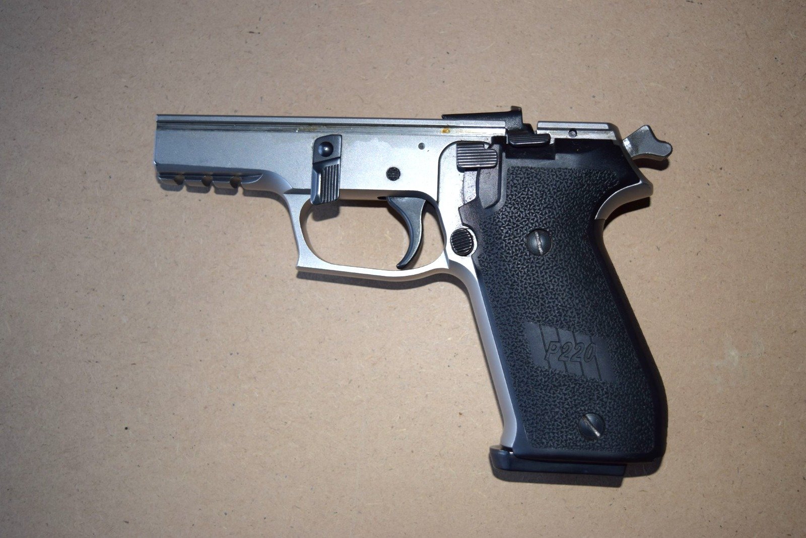 SIG Sauer Stahlgriffstück P 220 S – Bild 1